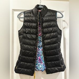 LIKE NEW - Lilly Pulitzer Black Puffer Vest